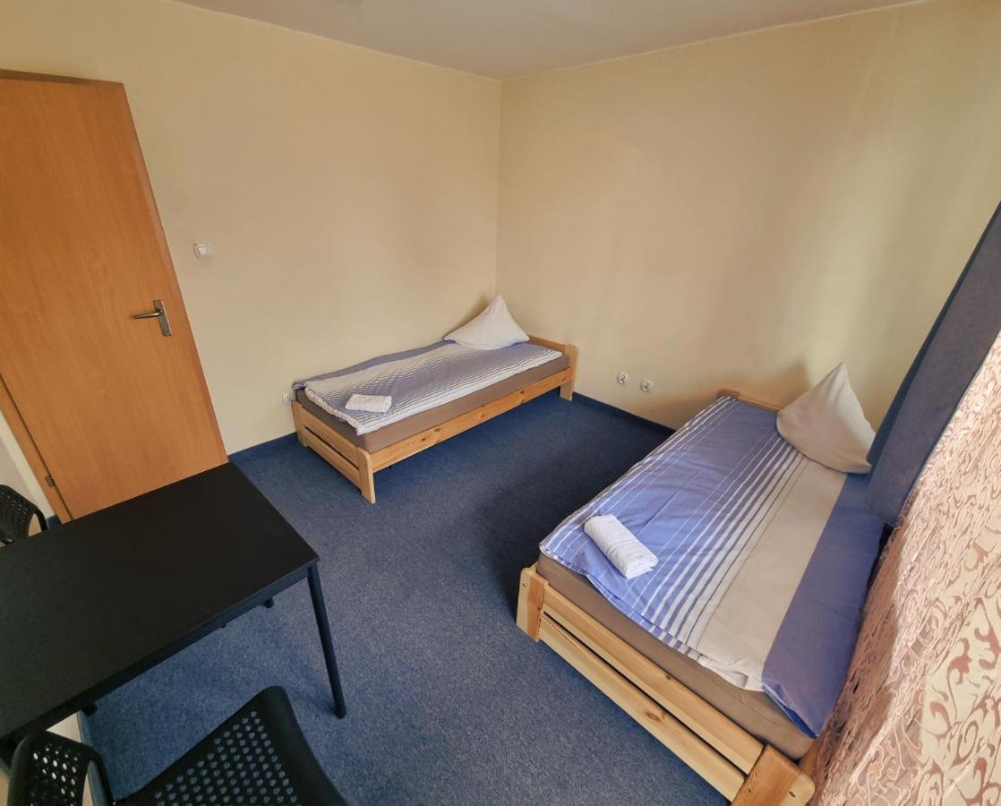 Wilanow House Hostel Warsaw Luaran gambar